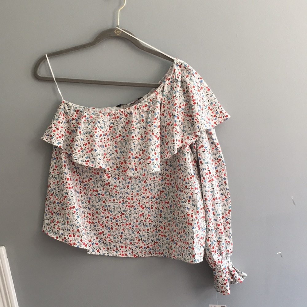 NWT Zara floral one shoulder top
